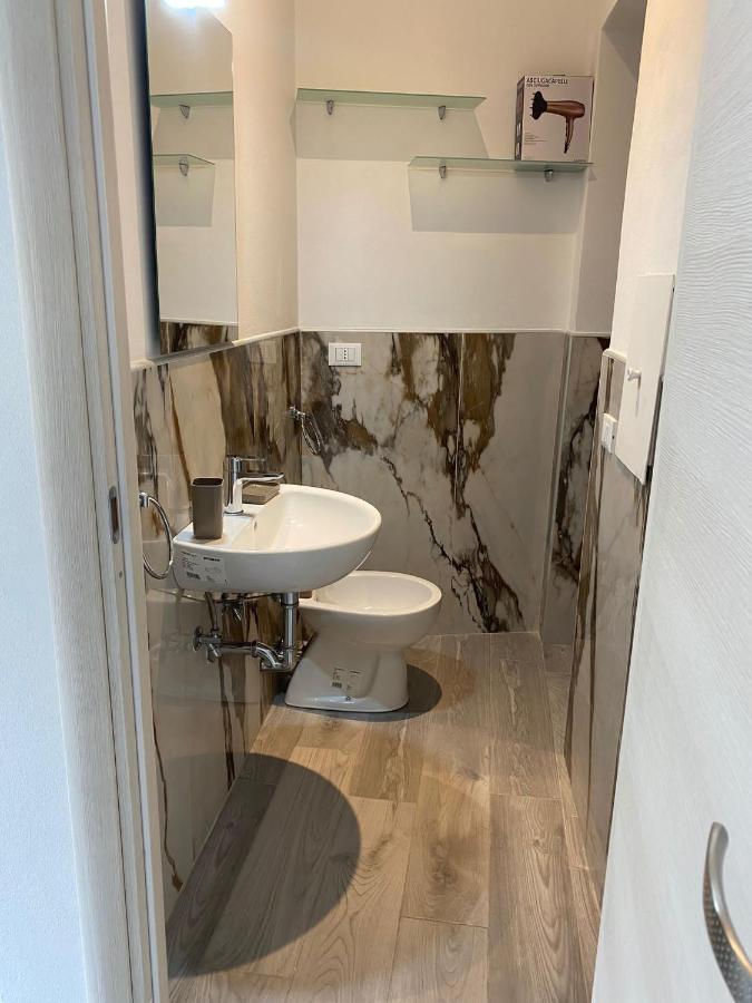 Home332 ลาสเปเซีย ภายนอก รูปภาพ