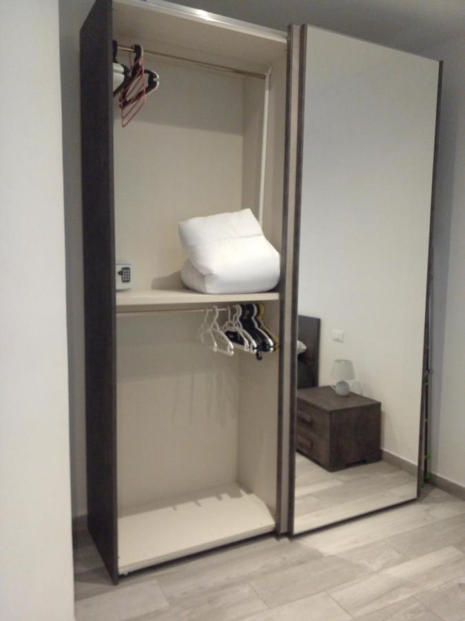 Home332 ลาสเปเซีย ภายนอก รูปภาพ